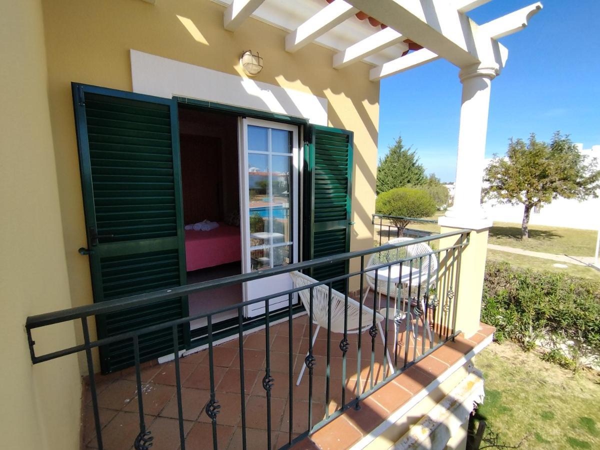 1D Areias De Porches, Pool & A/C - Casas & Papeis Apartment Armacao de Pera Bagian luar foto