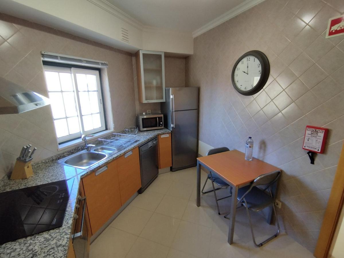 1D Areias De Porches, Pool & A/C - Casas & Papeis Apartment Armacao de Pera Bagian luar foto