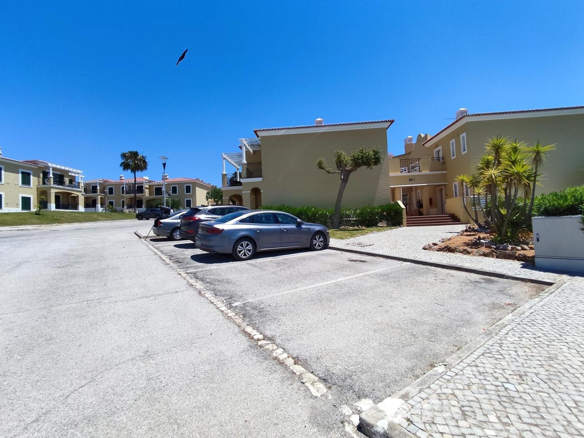 1D Areias De Porches, Pool & A/C - Casas & Papeis Apartment Armacao de Pera Bagian luar foto