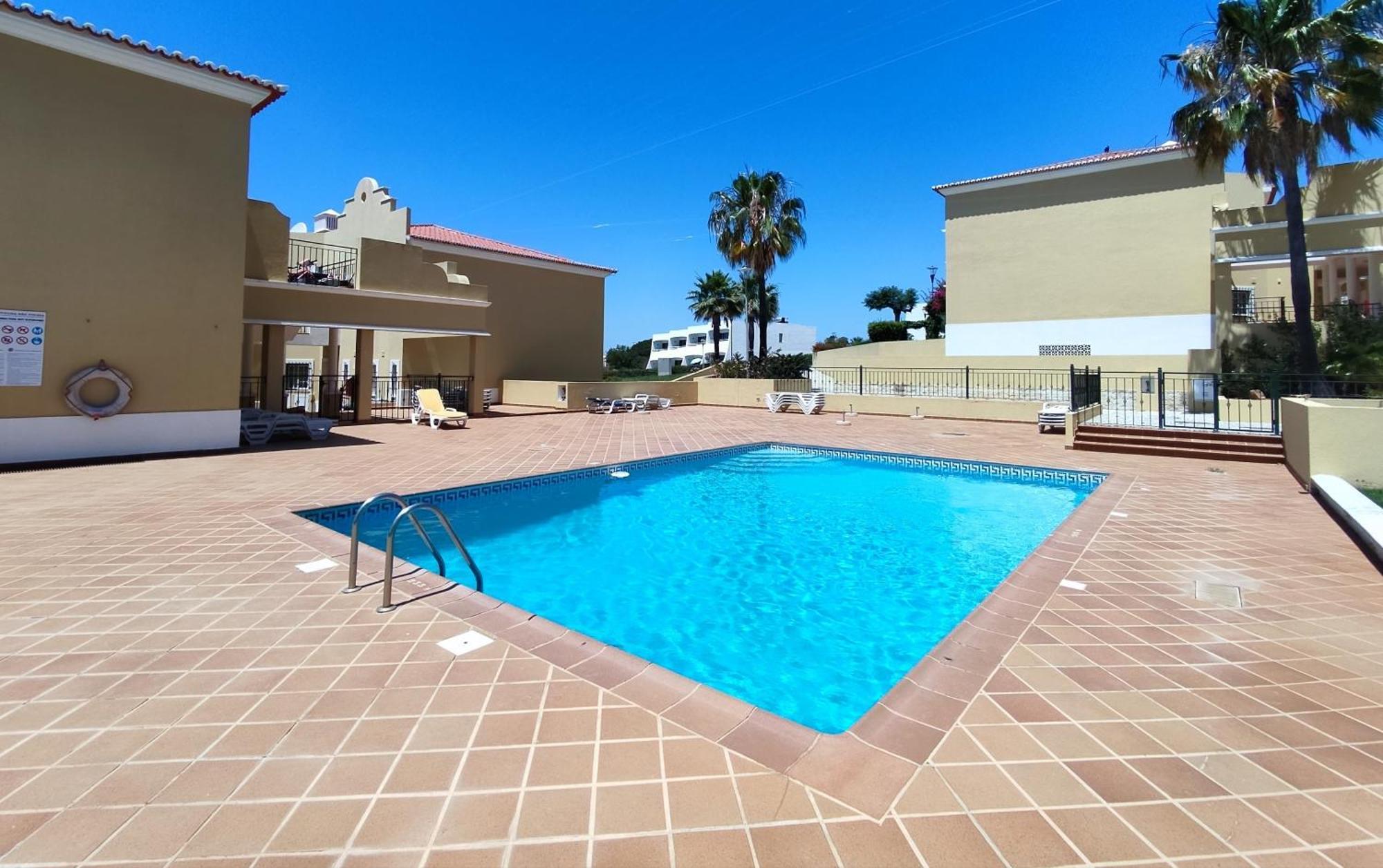 1D Areias De Porches, Pool & A/C - Casas & Papeis Apartment Armacao de Pera Bagian luar foto