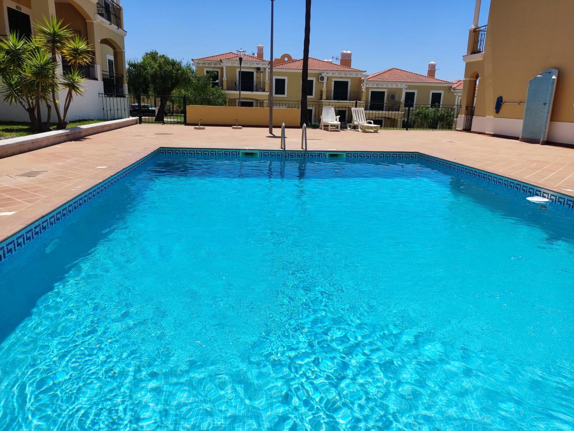 1D Areias De Porches, Pool & A/C - Casas & Papeis Apartment Armacao de Pera Bagian luar foto