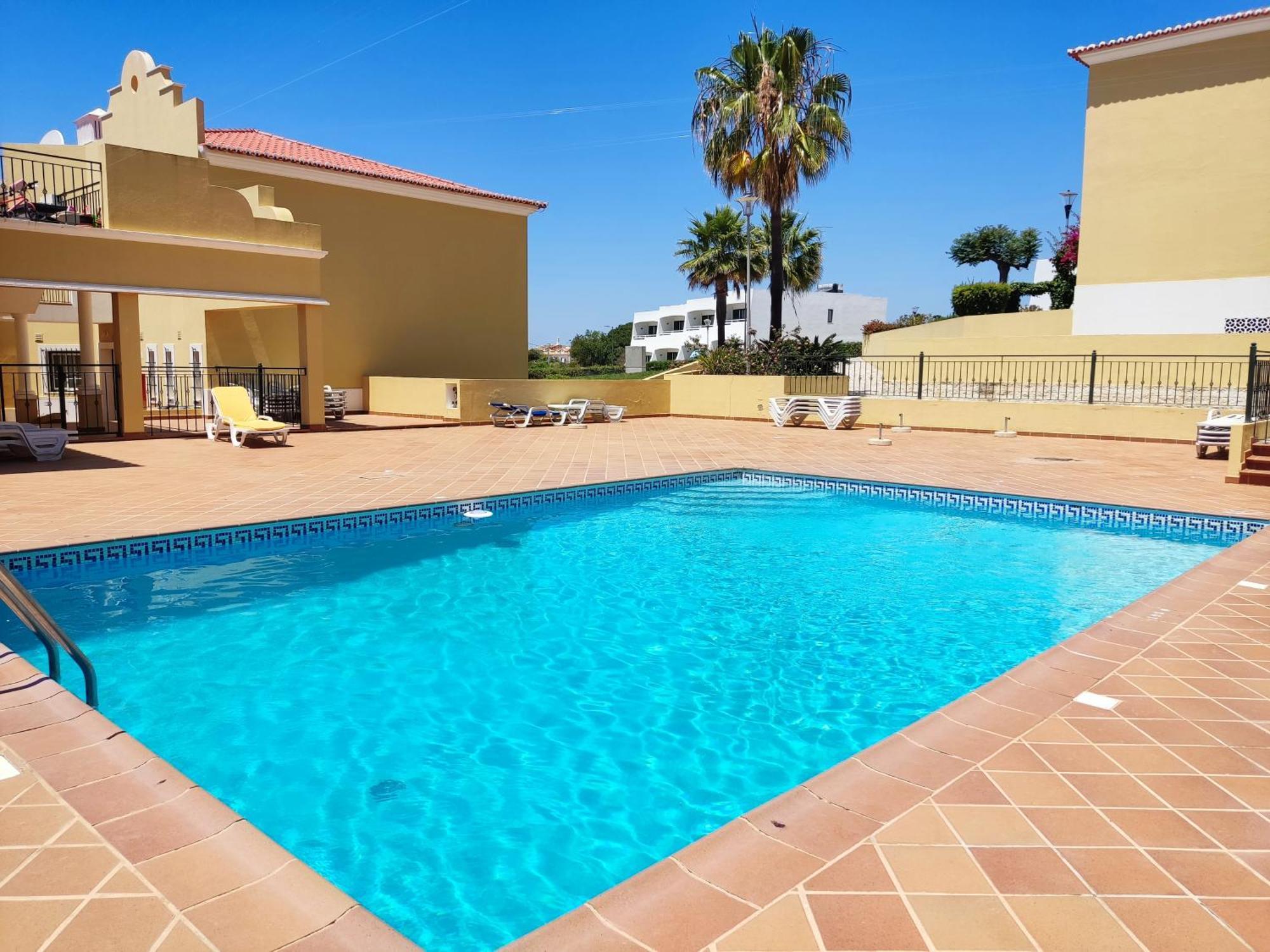 1D Areias De Porches, Pool & A/C - Casas & Papeis Apartment Armacao de Pera Bagian luar foto